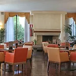 Nettuno Otel Bardolino