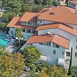 Nettuno Otel Bardolino