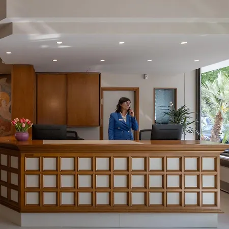 Nettuno Szálloda 4*