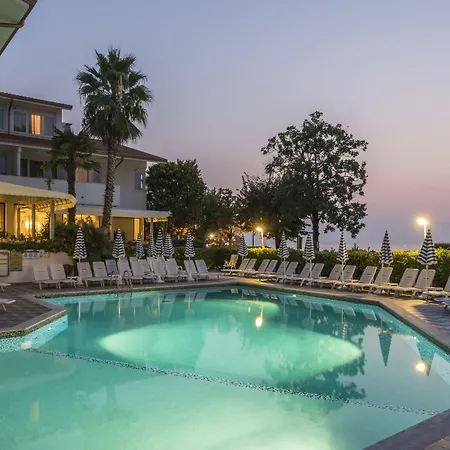 Nettuno 4* Μπαρντολίνο