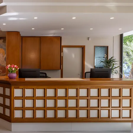 Ξενοδοχείο Nettuno 4*