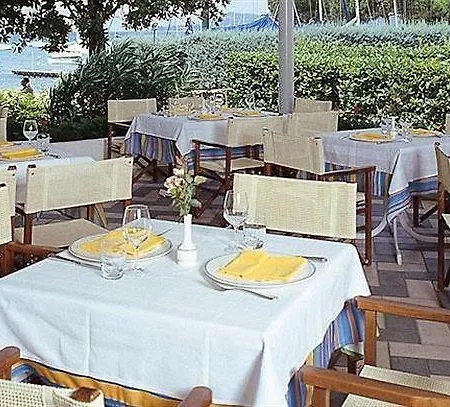 Nettuno 4* Μπαρντολίνο